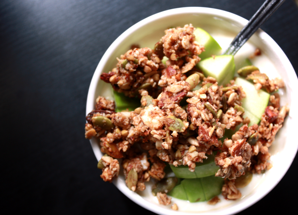 Oh She Glow's nutty granola clusters with yogurt and green apple slices